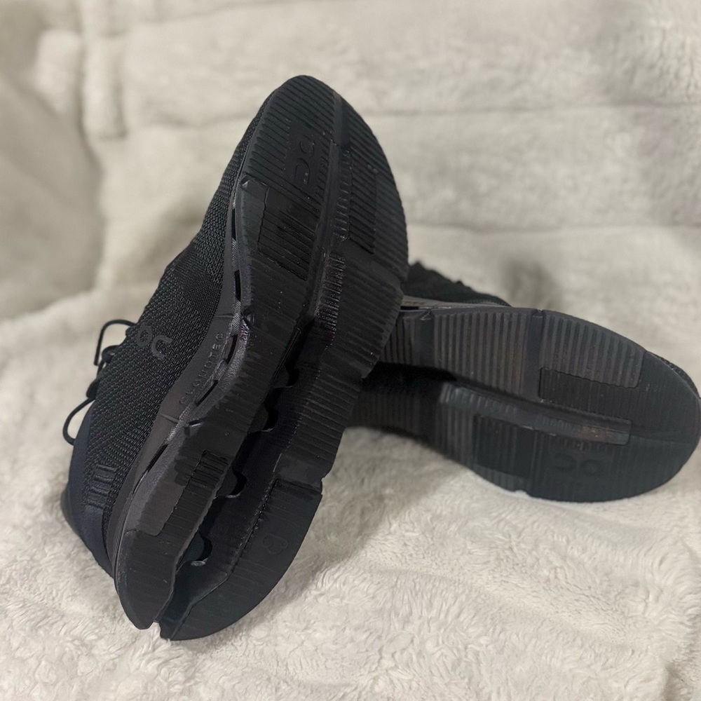 On Running Cloudnova in Black Eclipse - image 4